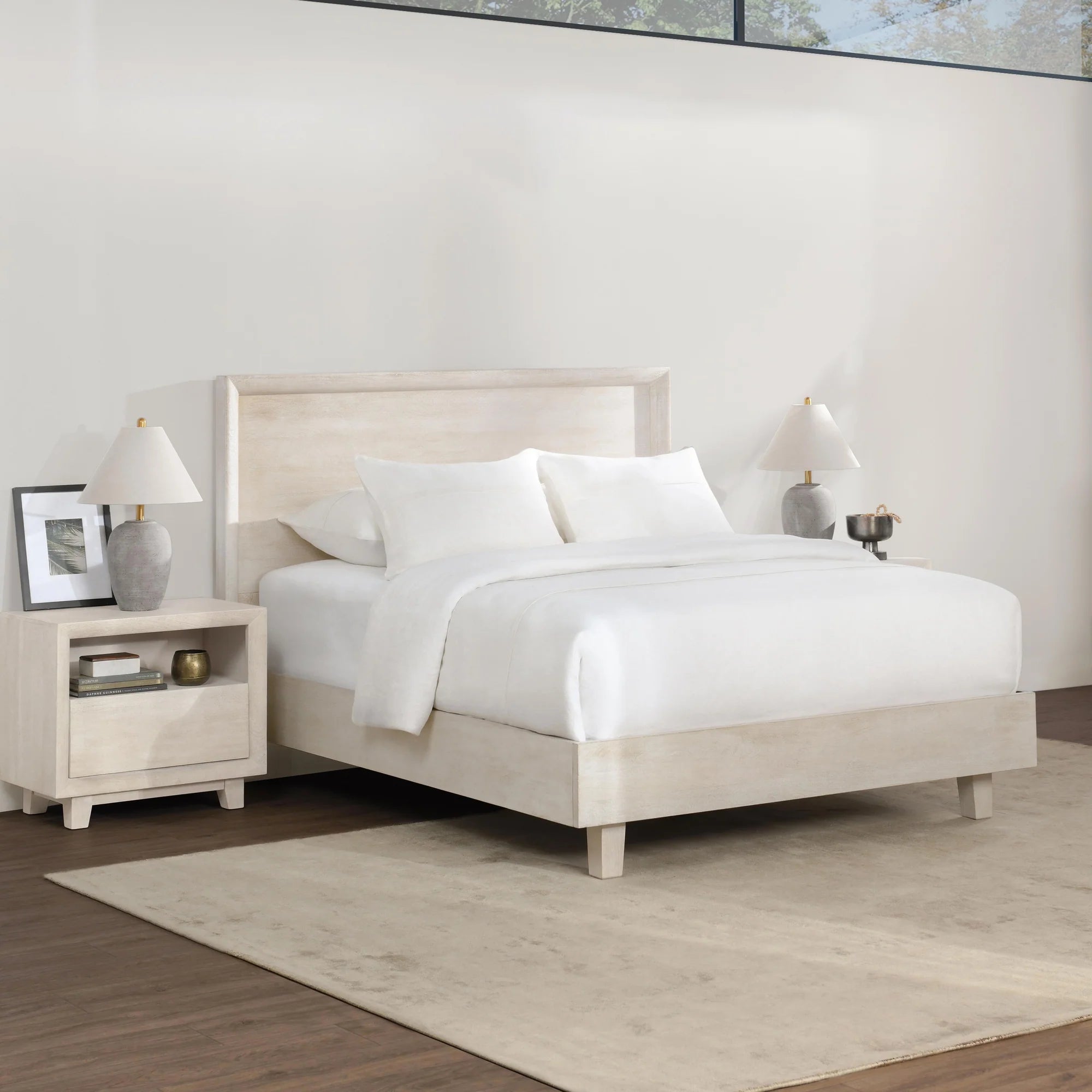 Reese 85" King Bed - New White Wash