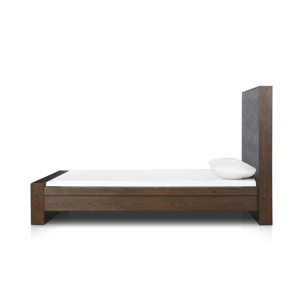 Zohran 90" King Bed - Umber Oak