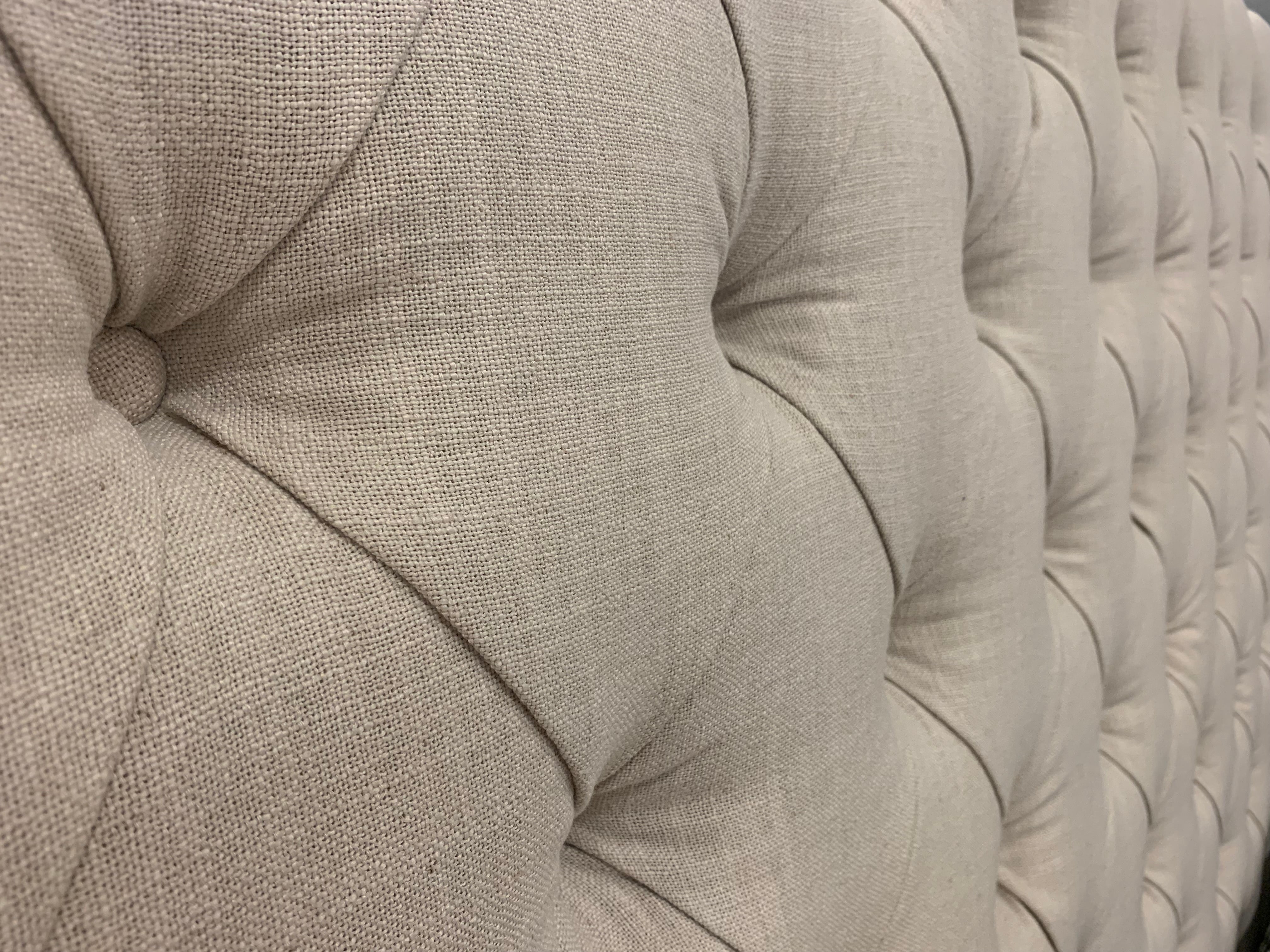 Loren 87" Tufted Bed - King