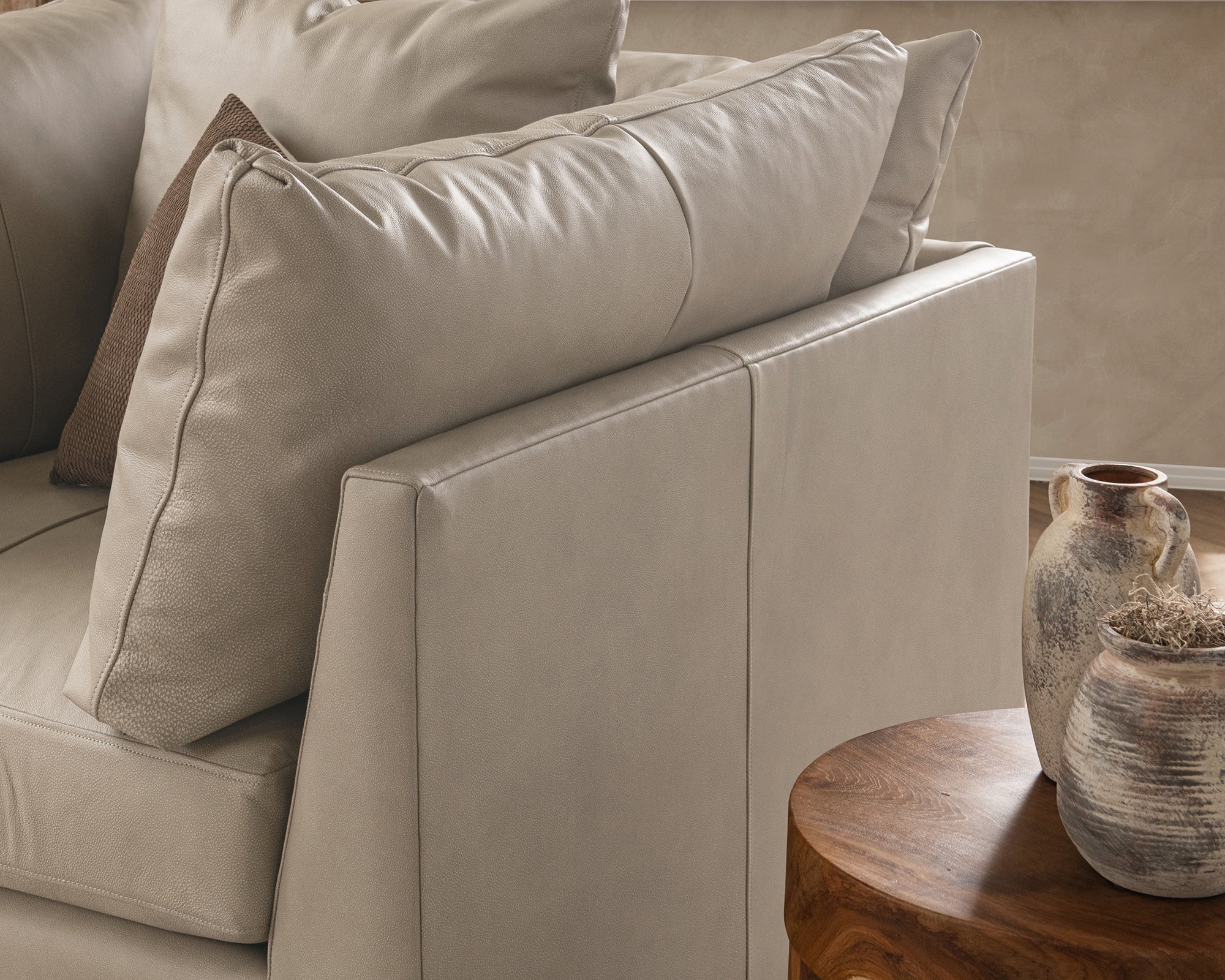 Jettson 46" Top Grain Leather Swivel Chair - Sand Cloud