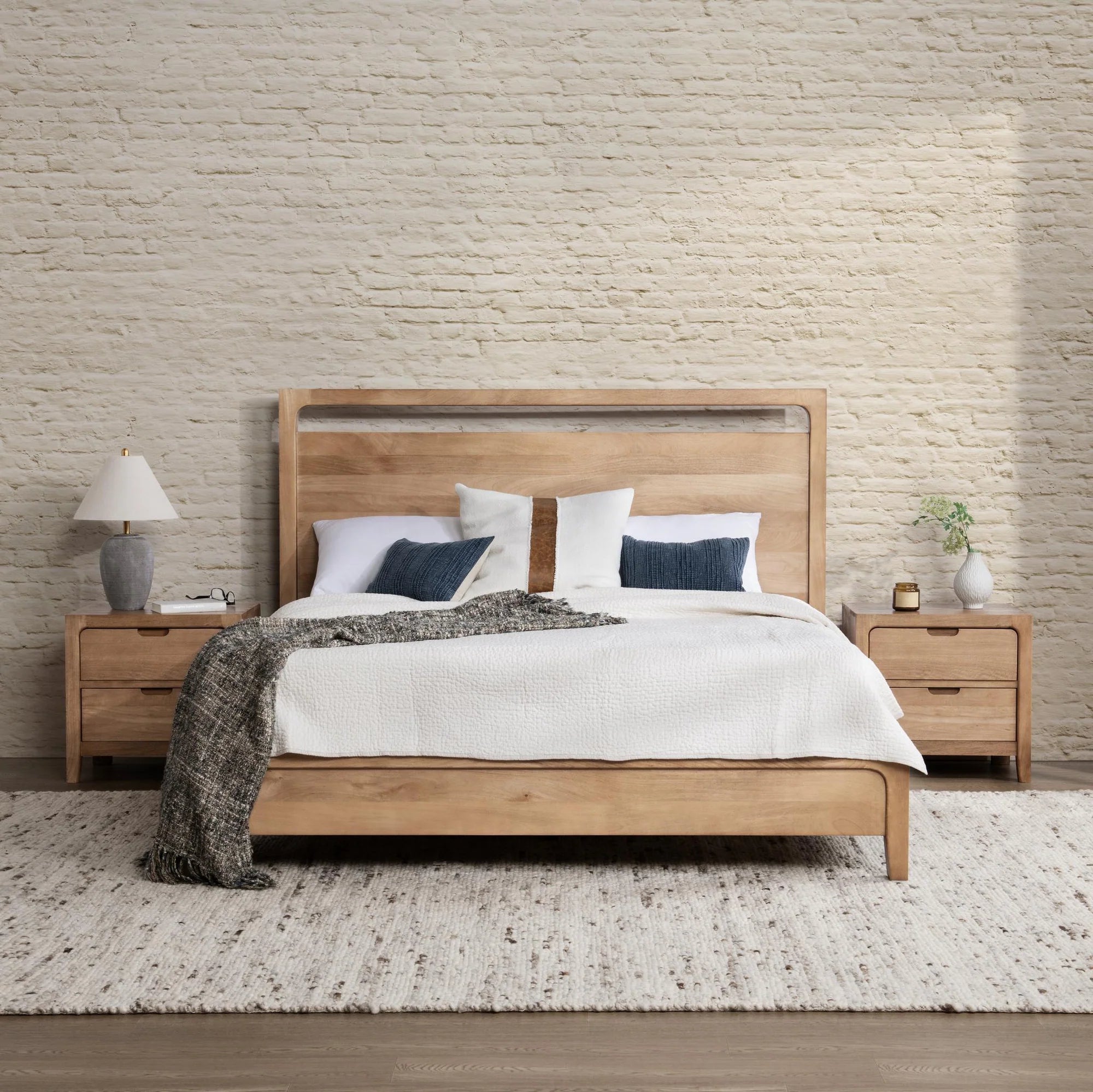 Rowan 64" Queen Bed - Natural Maple