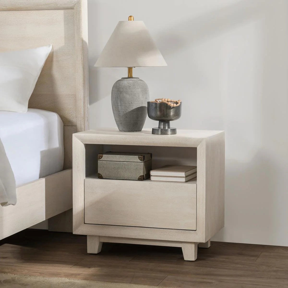 Reese 27" Single Drawer Nightstand - New White Wash