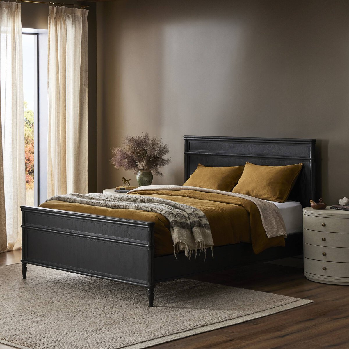 Eloise 65" Queen Bed - Distressed Black