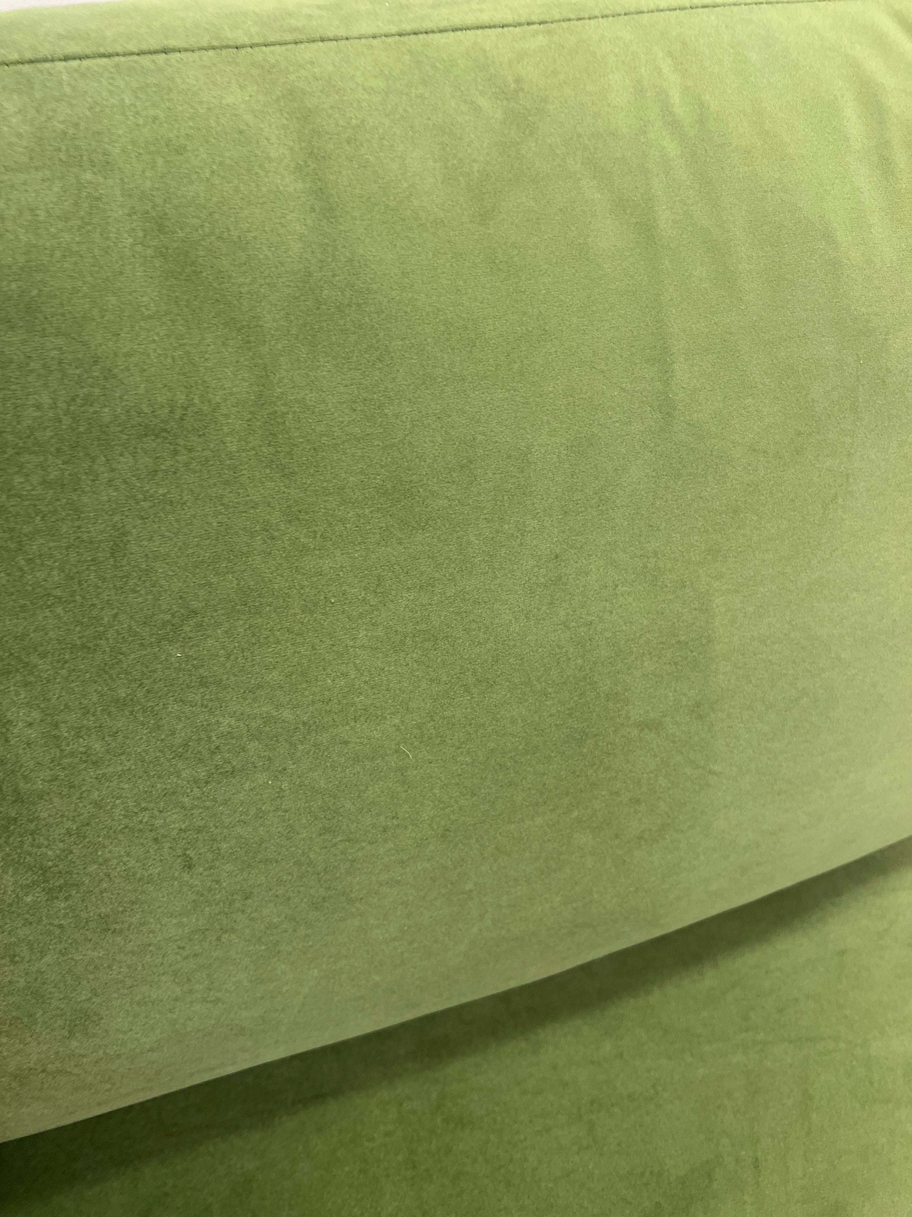 Victoria 99" Express Ship 2 Cushion Turned Leg Sofa - Verde Velvet