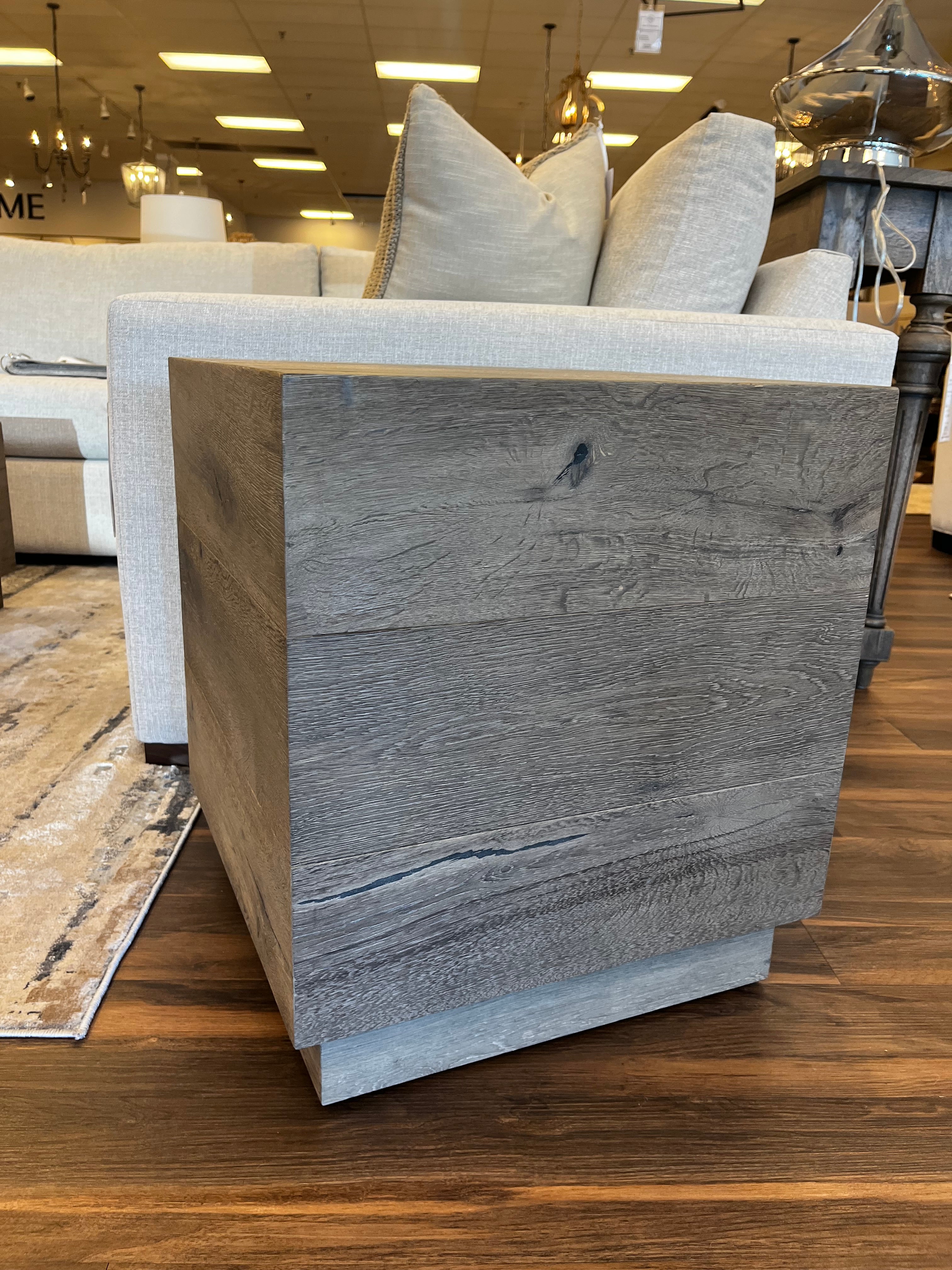 Nathan 20" Oak Plank End Table - Gray Driftwood