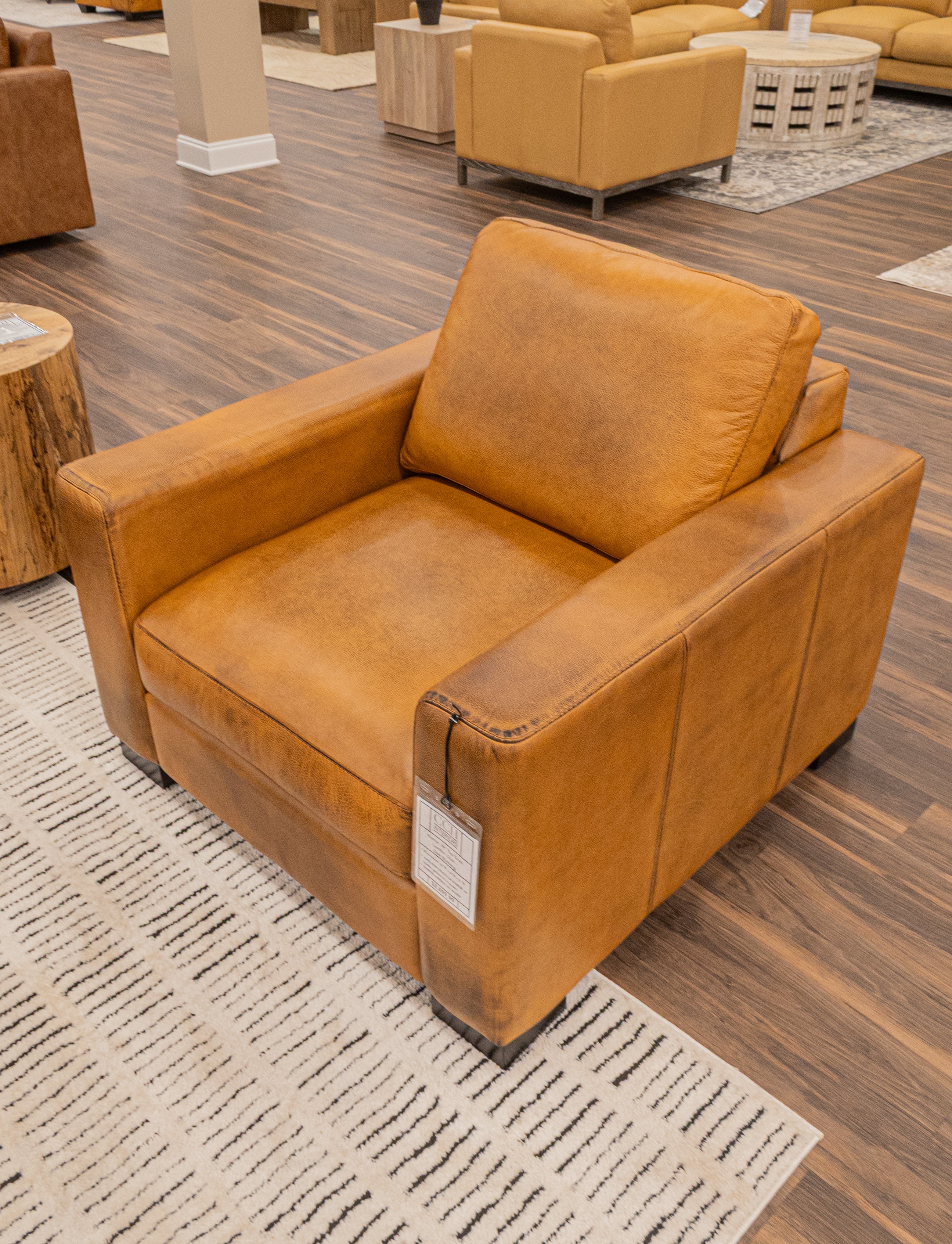 Norton 39" Top Grain Leather Chair - Diva Mustang