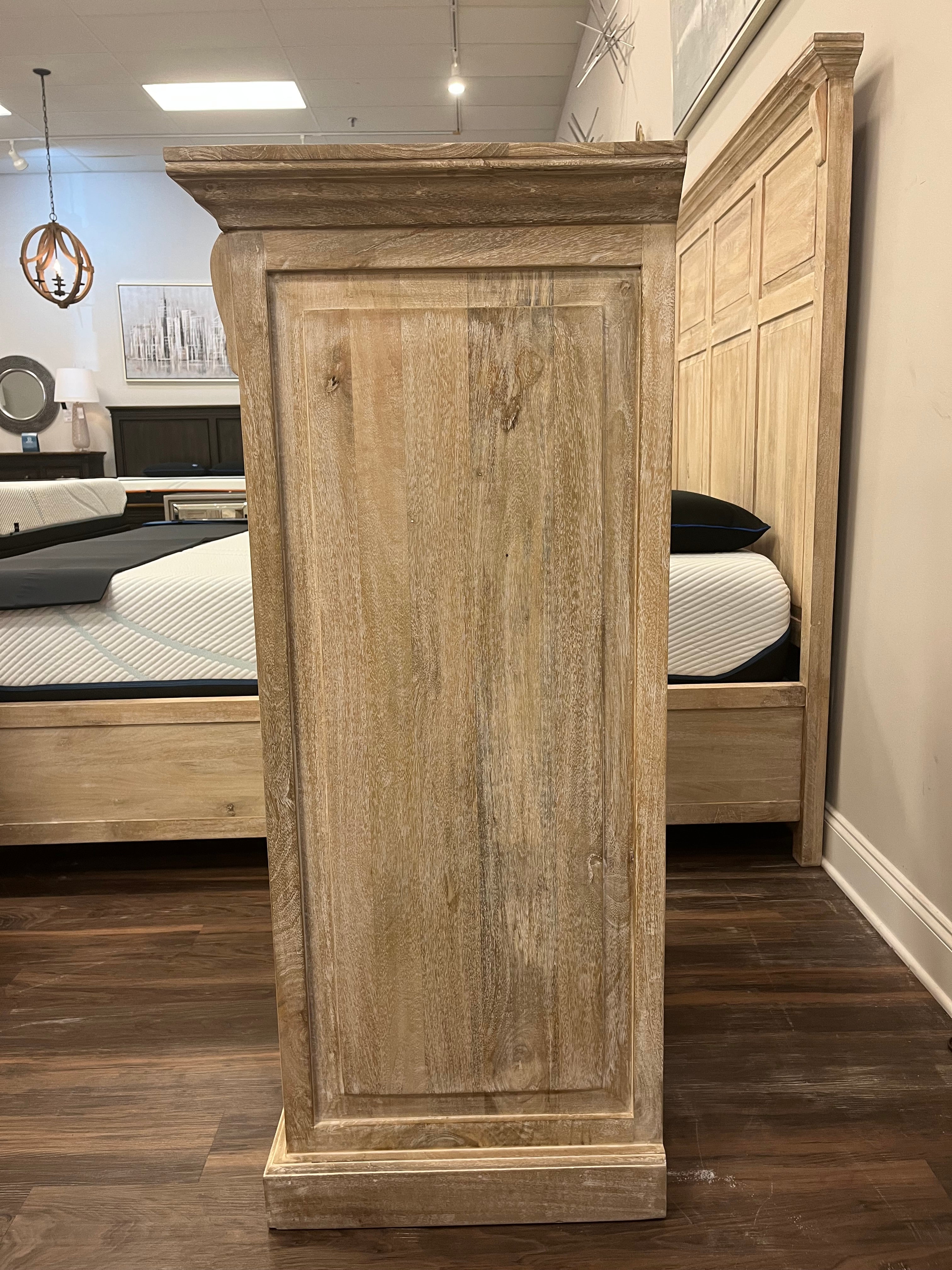 Alicia 32" 6 Drawer Chest - Sand