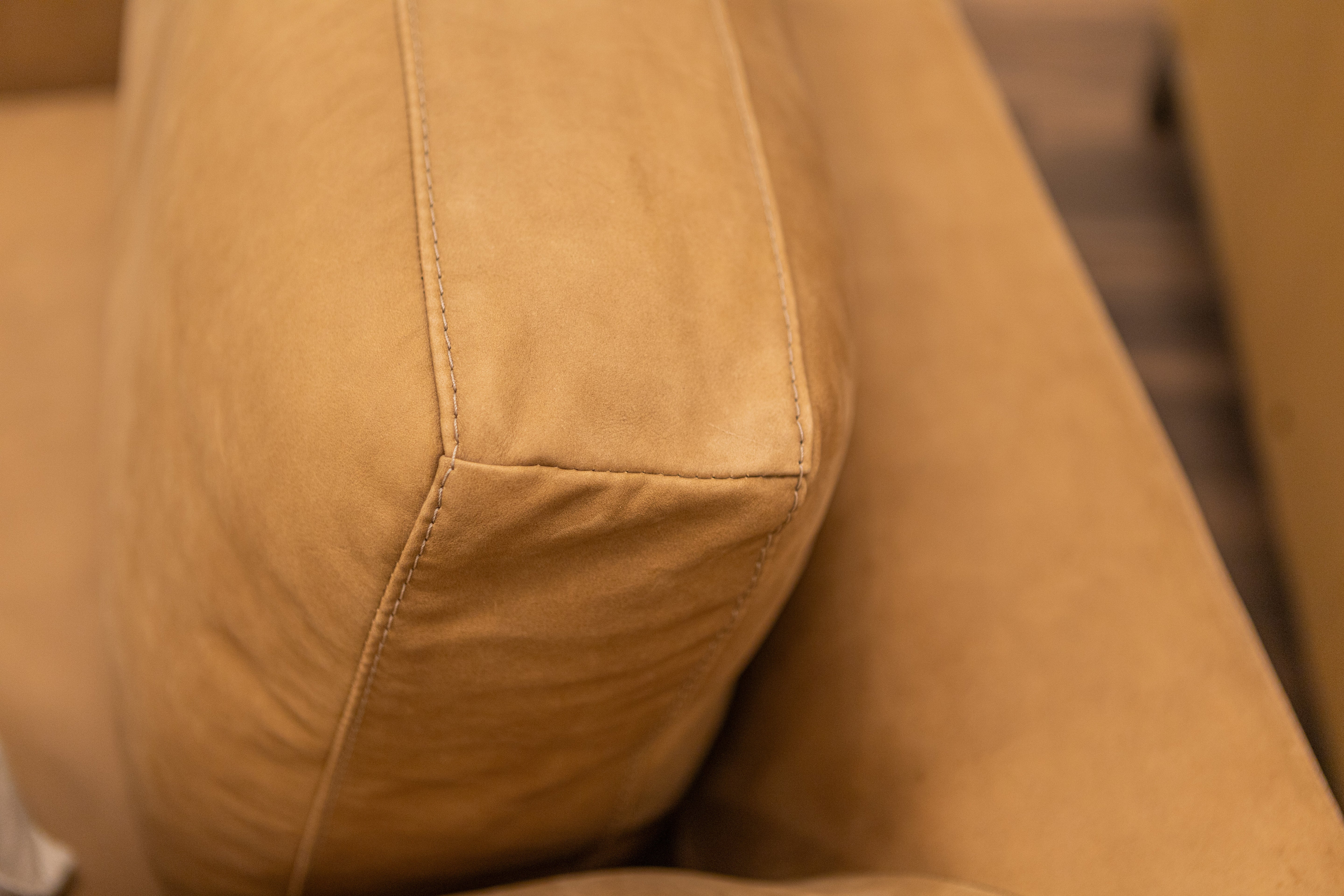 Oliver 45" Top Grain Leather Swivel Chair - Napa Ranch