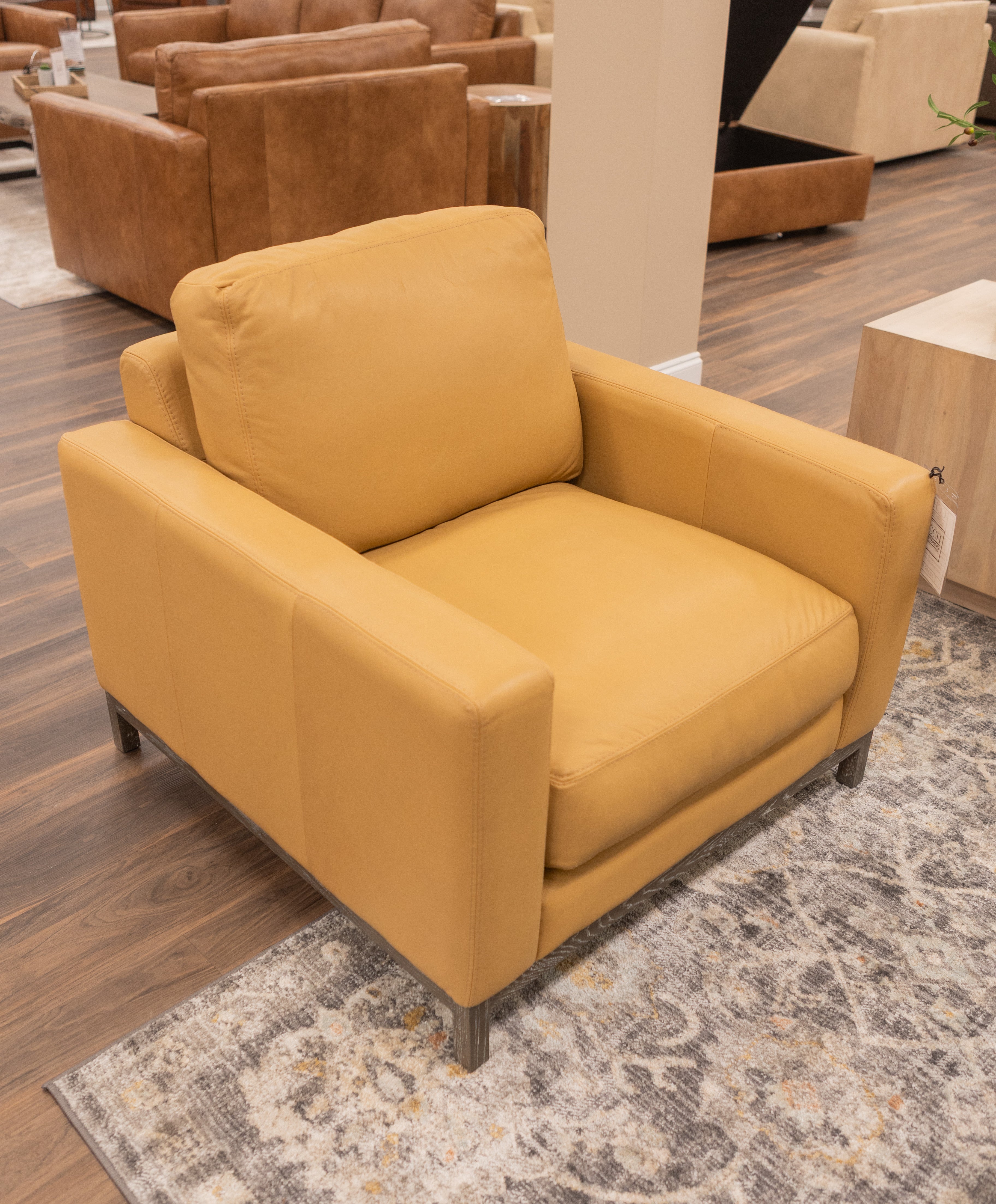 Clarksdale 32" Top Grain Leather Chair - Berkshire Chamois