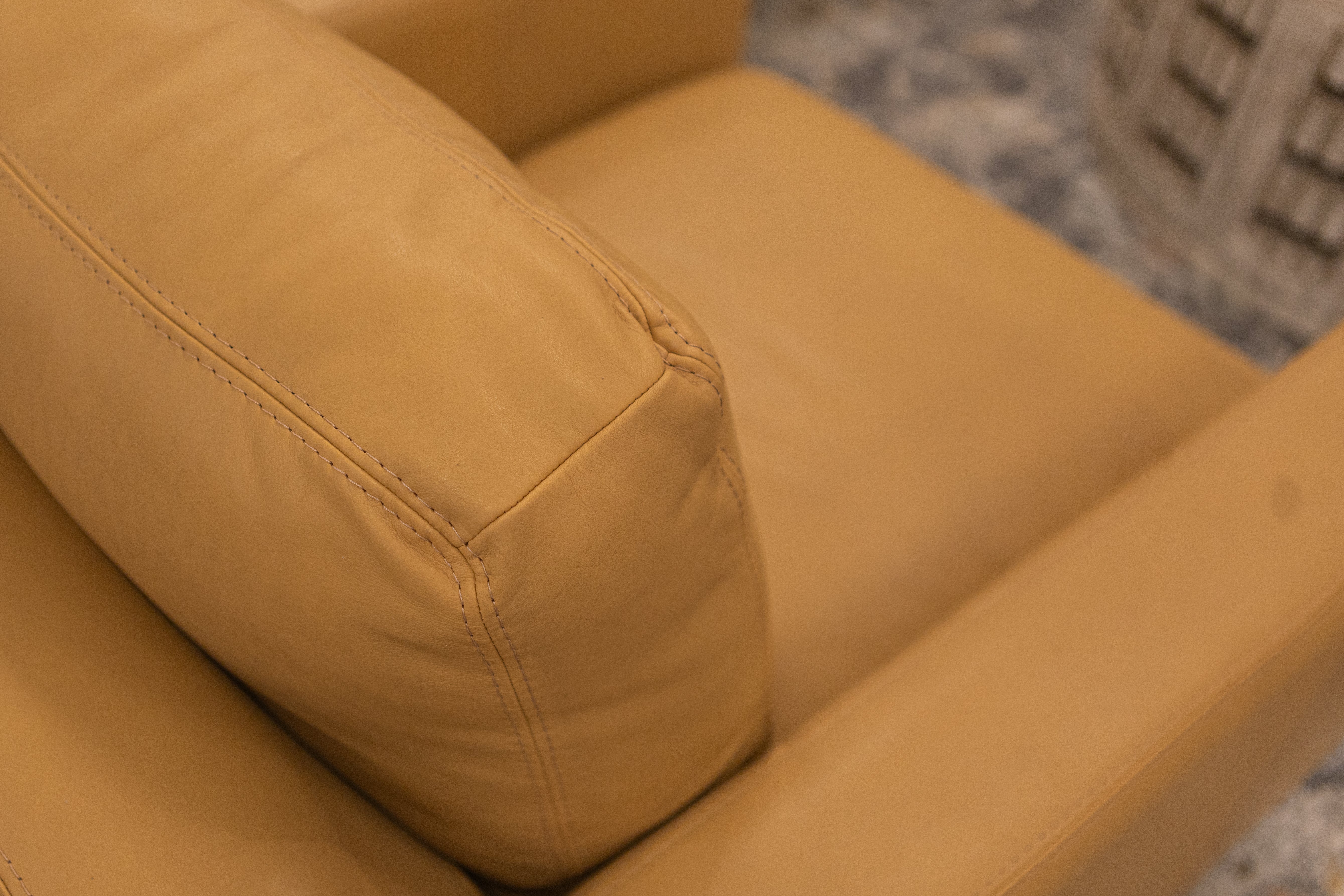 Clarksdale 32" Top Grain Leather Chair - Berkshire Chamois