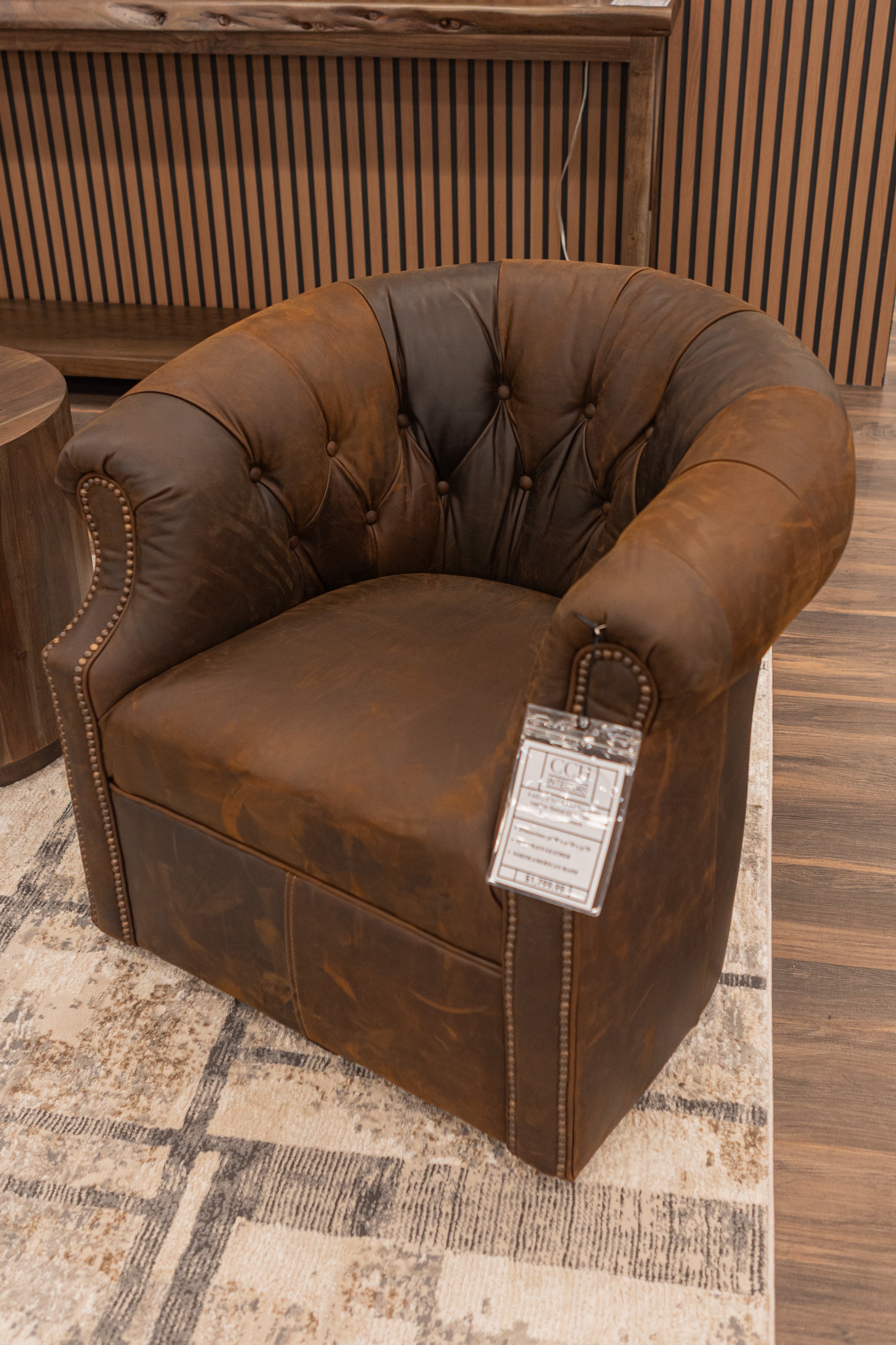 Rockford 36" Tufted Top Grain Leather Swivel Club Chair - Reserve Sycamore