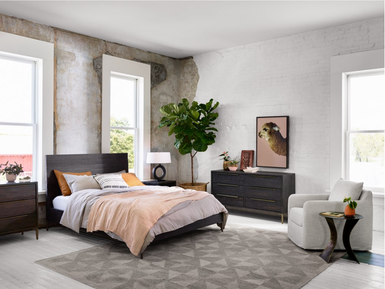 Bankside 26" Swivel Chair - Cambric Ivory