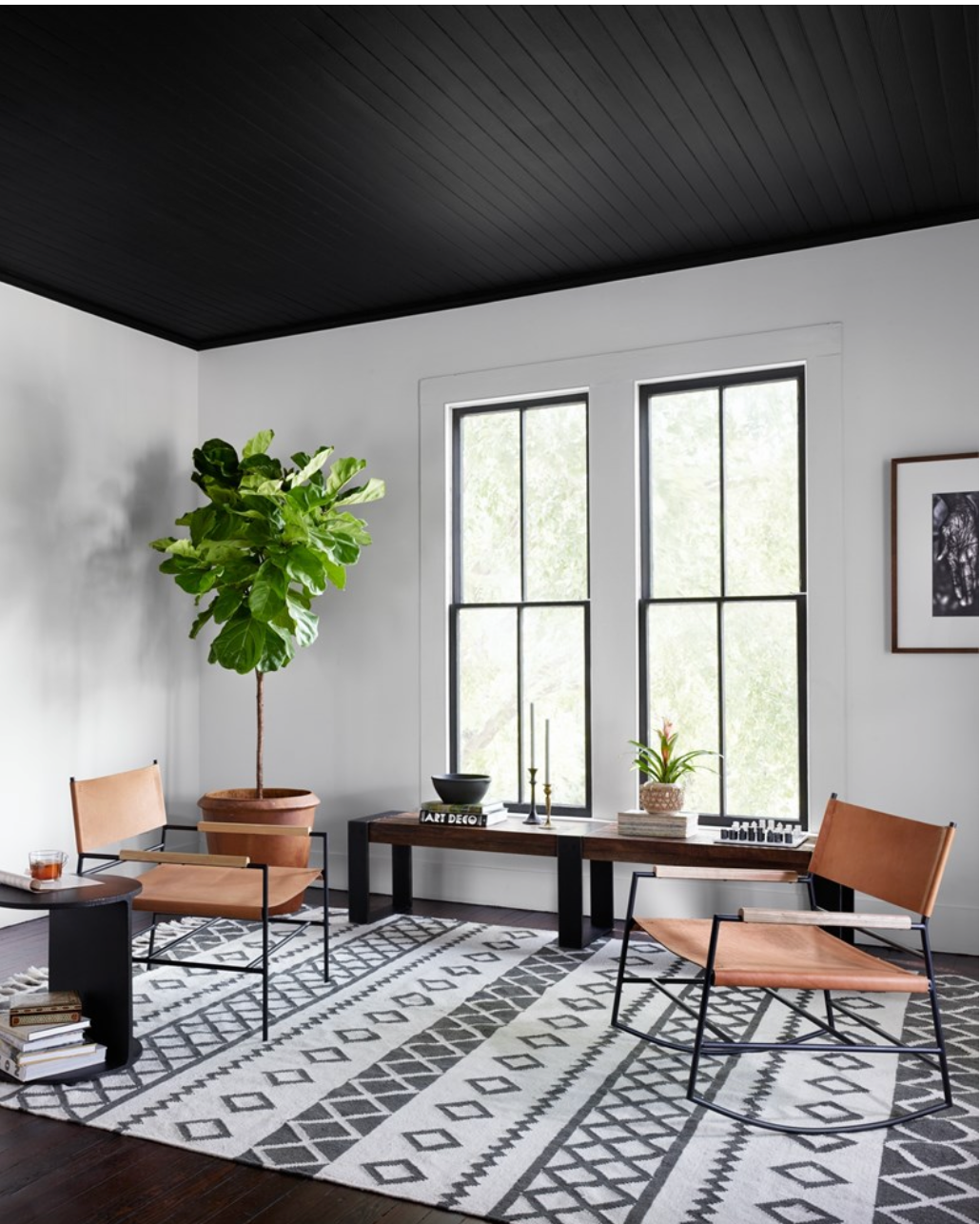 Griffon 18" Iron Side Table