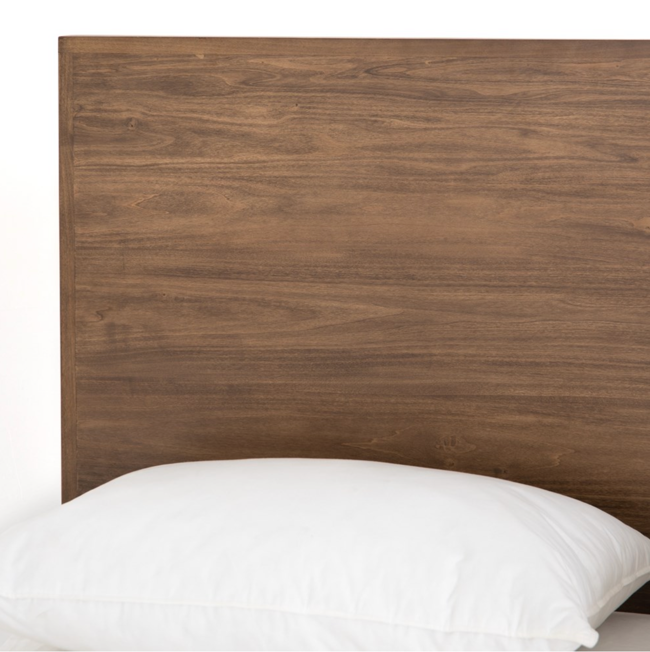 Naomi 62" Queen Bed - Auburn Poplar