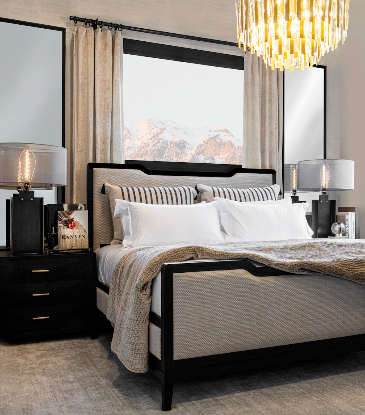 Elias 34" Three Drawer Dresser - Onyx