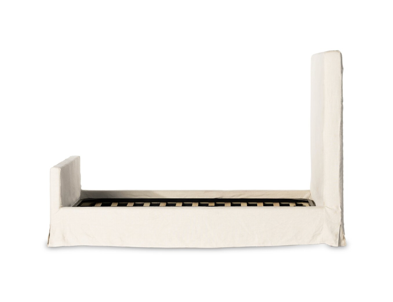 Darla 67" Slipcovered Queen Bed - Natural