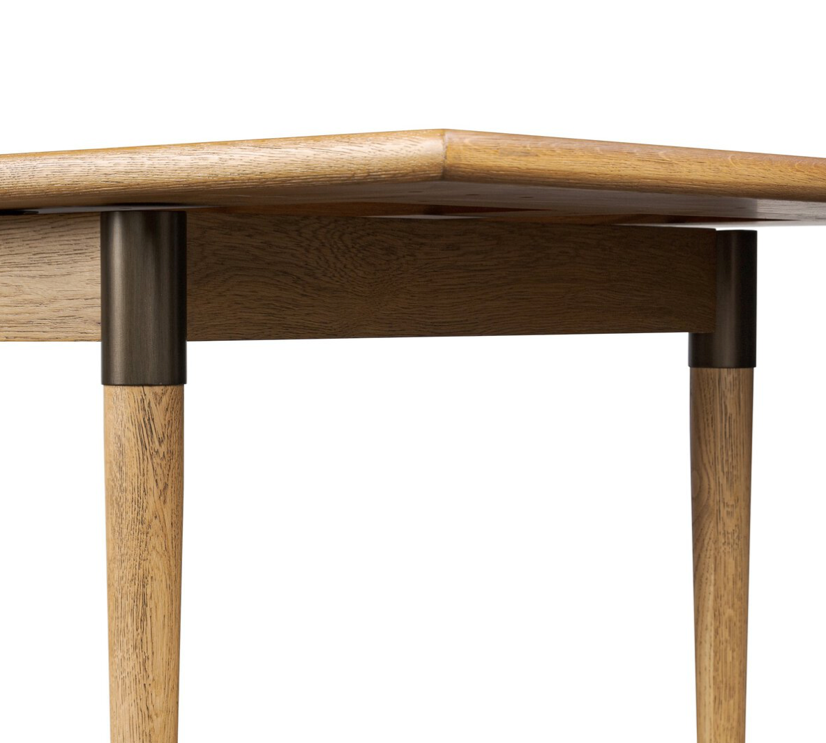 Hartford 84" - 104" Extension Dining Table - Fawn Oak