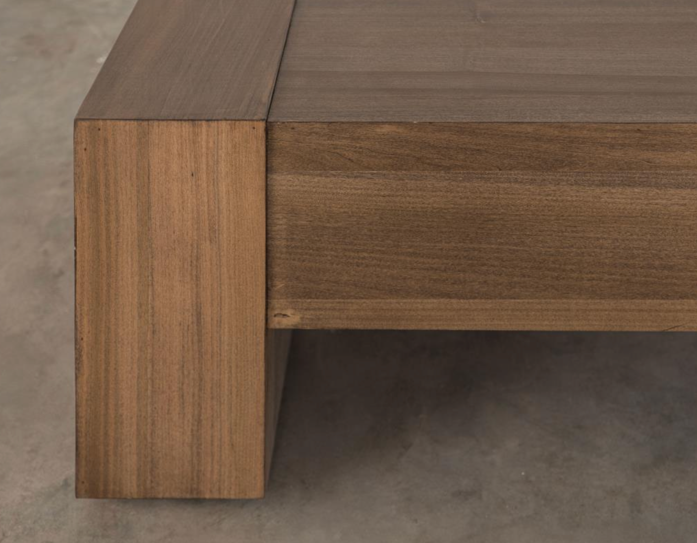 Lakota 20" Poplar Chairside Table - Warm Natural