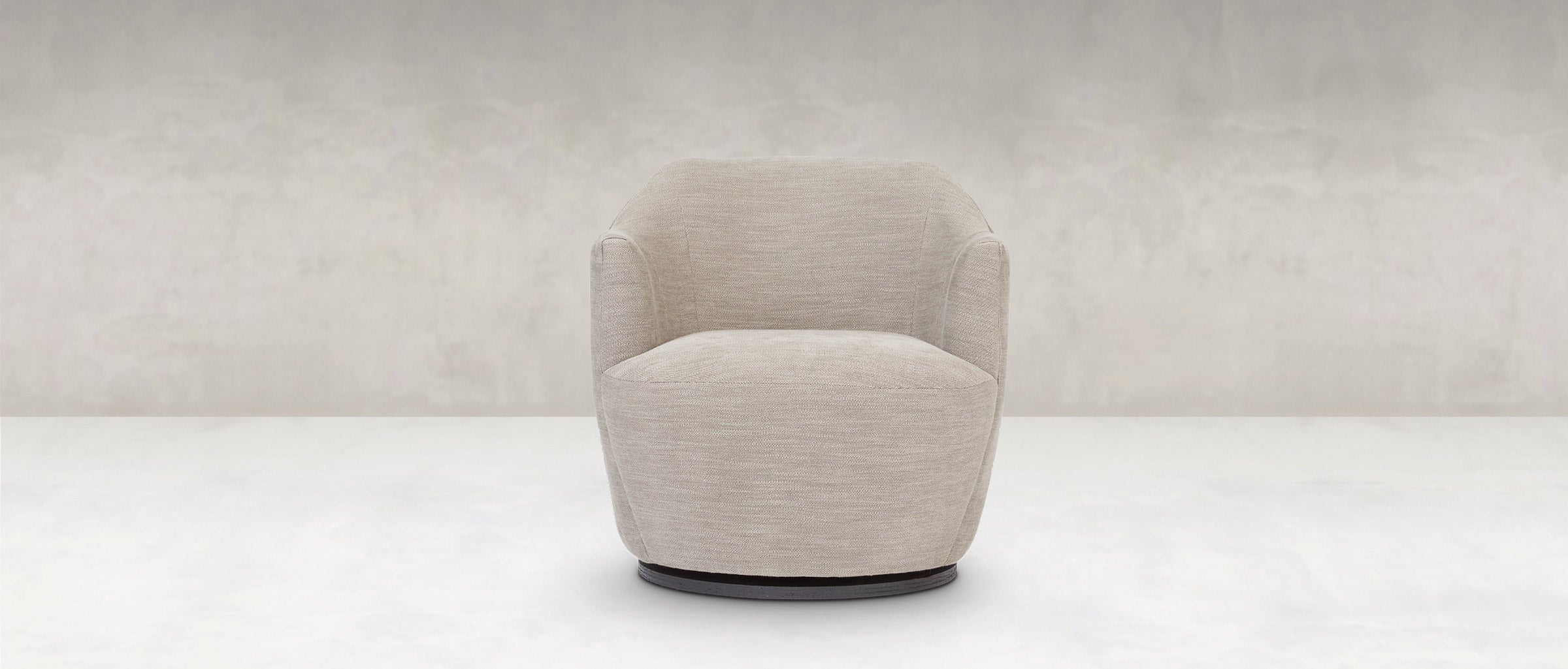 Wendy Express Ship 31" Swivel Chair