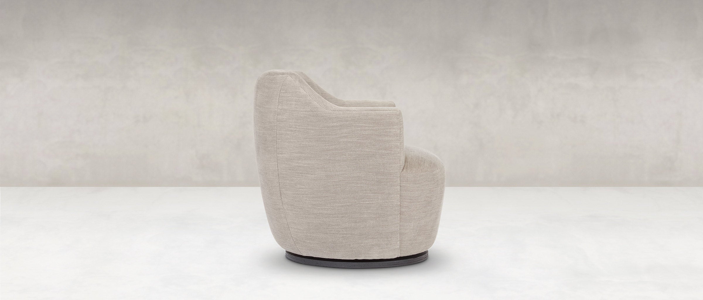 Wendy Express Ship 31" Swivel Chair