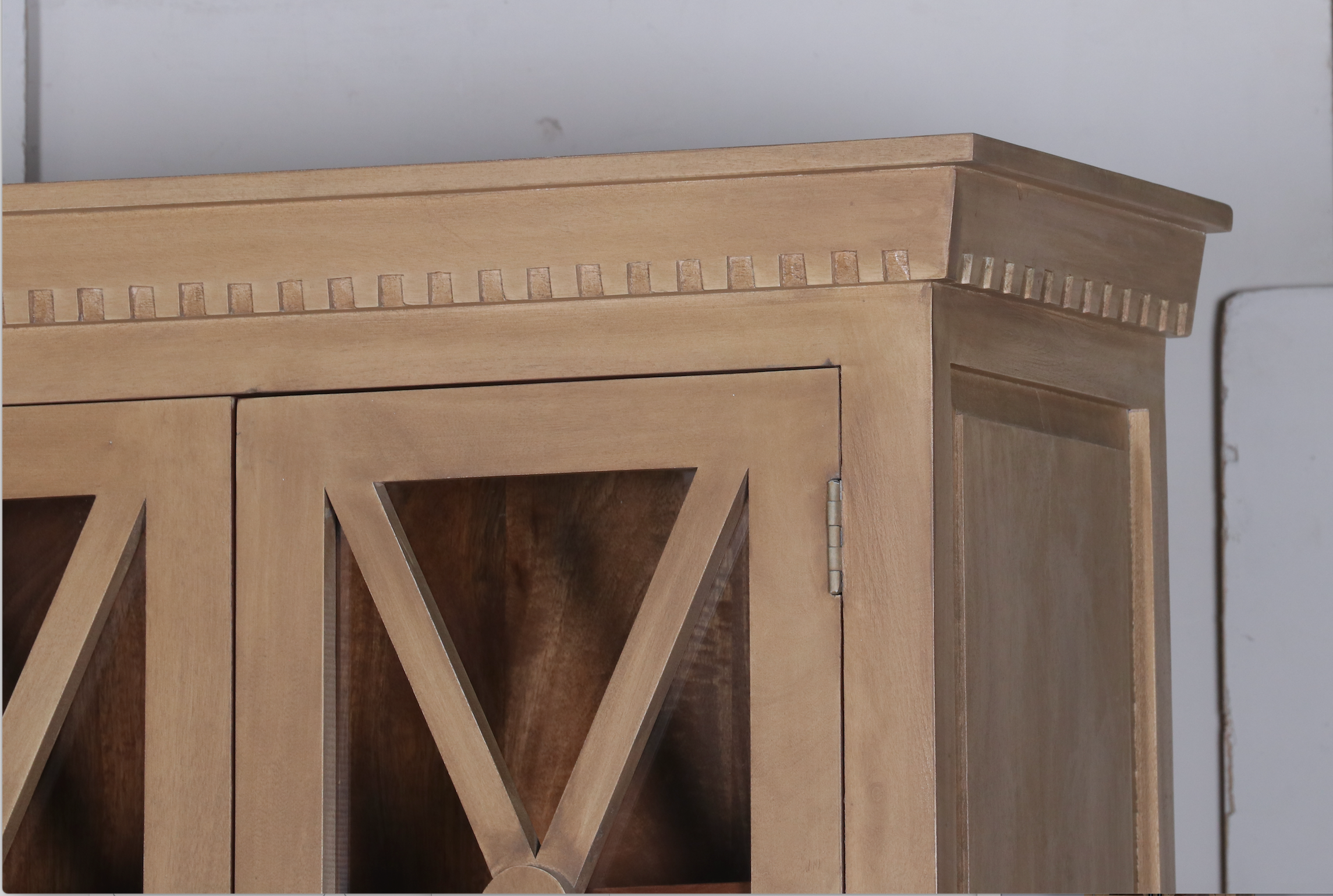 Lexi 39" 4 Door Cabinet - Beachwood