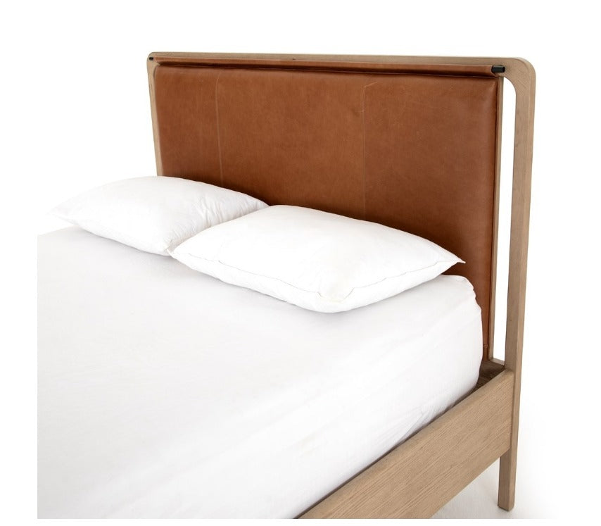 Dale Queen Bed - Yucca Oak - Classic Carolina Home