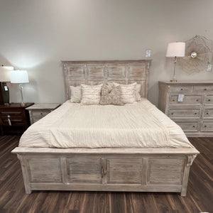 Alicia Queen Panel Bed - Washed Blanca