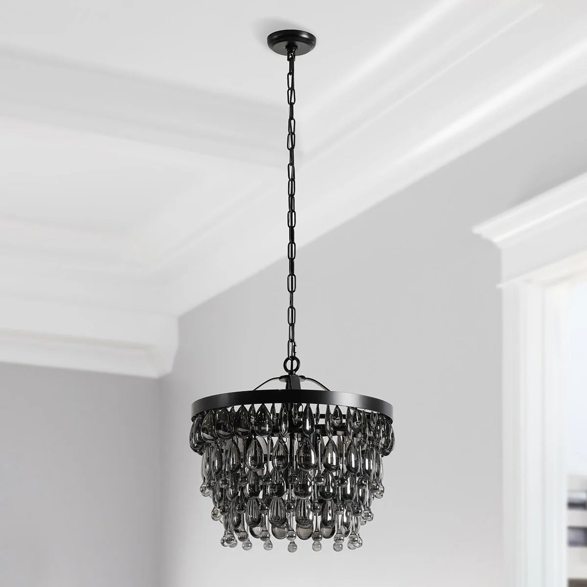 Reyna 18" Round Iron Chandelier - Iron + Black