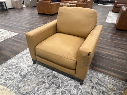 Clarksdale 32" Top Grain Leather Chair - Berkshire Chamois