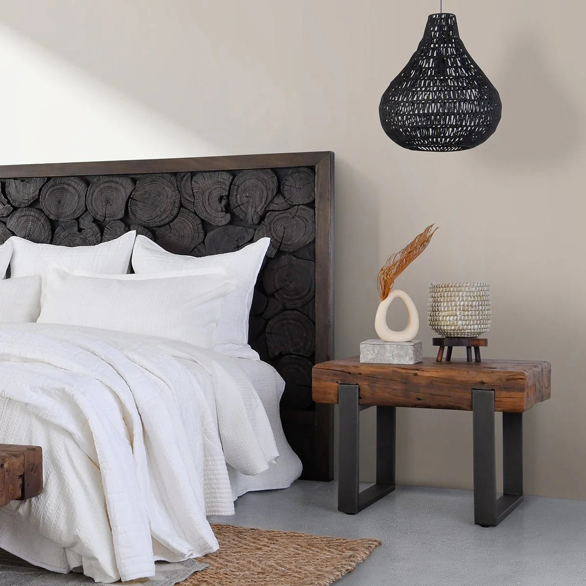 Dante 30" Oak End Table - Wanut + Iron