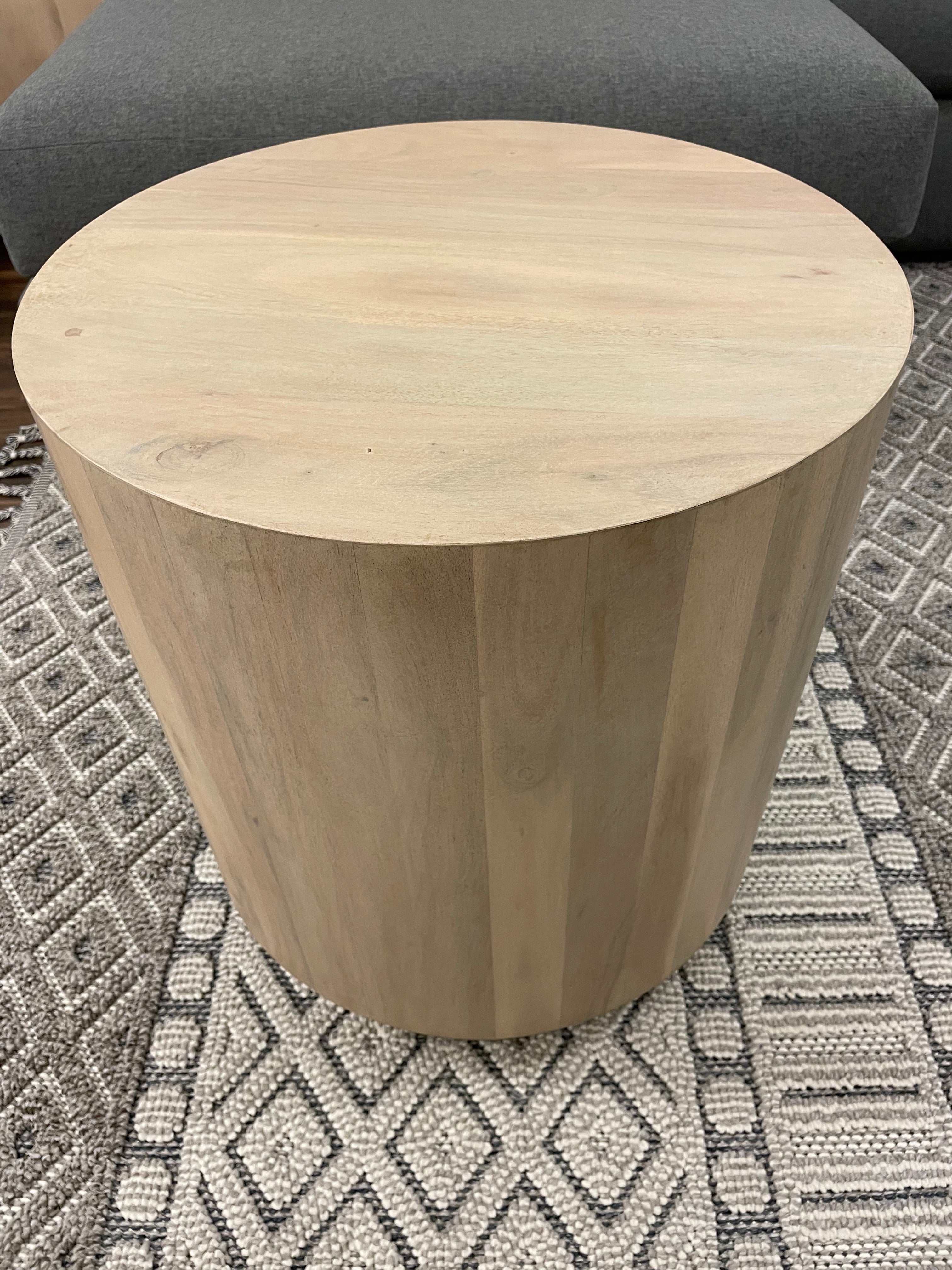 Malcolm Acacia 20" Round End Table - New White Wash