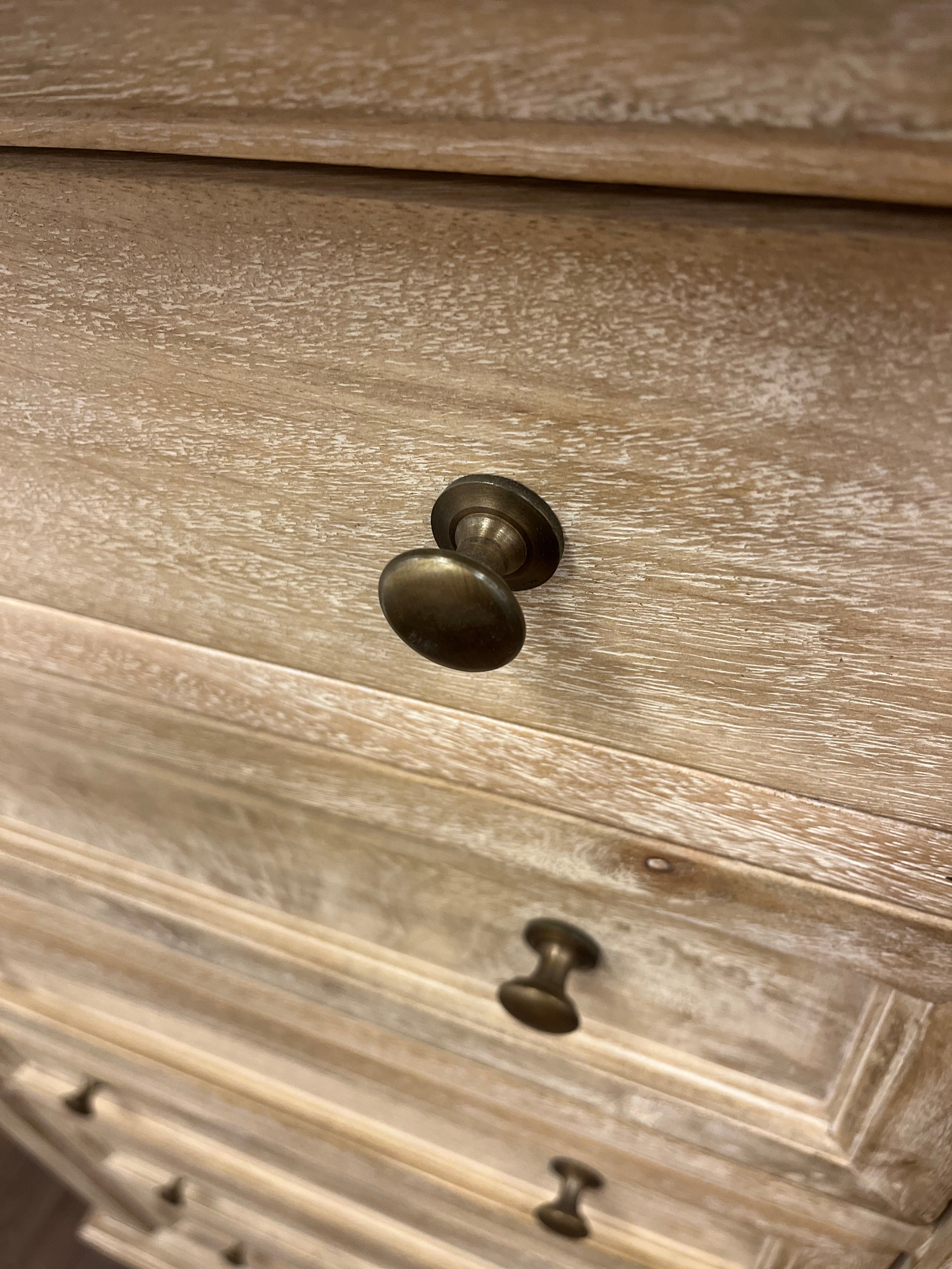 Alicia 32" 6 Drawer Chest - Sand