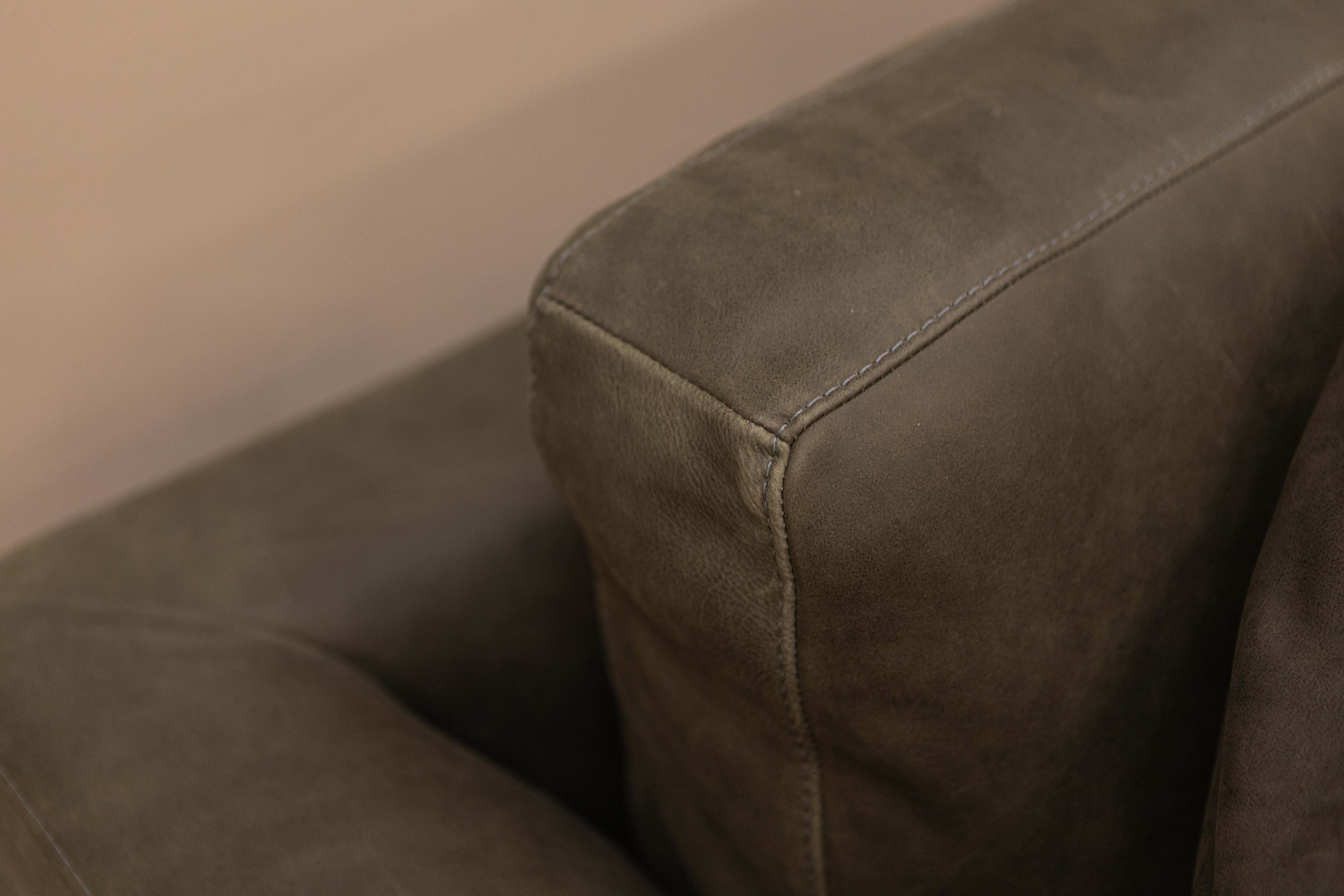 Oliver 92" Top Grain Leather 2 Cushion Sofa - Napa Iron