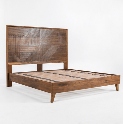 Santa 66" Rosa Oak Bed - Queen