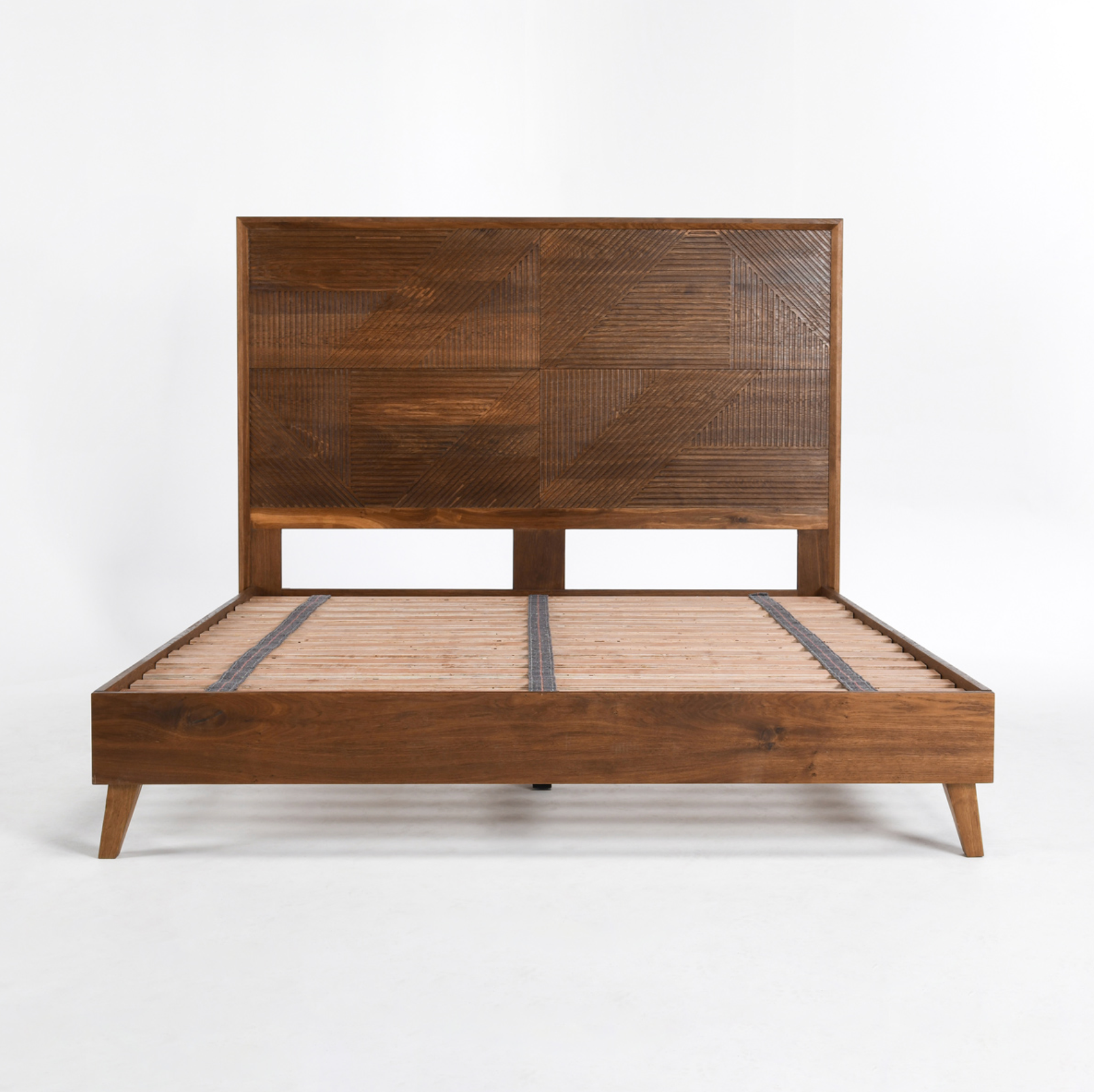 Santa 66" Rosa Oak Bed - Queen