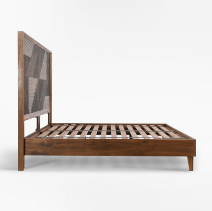 Santa 66" Rosa Oak Bed - Queen