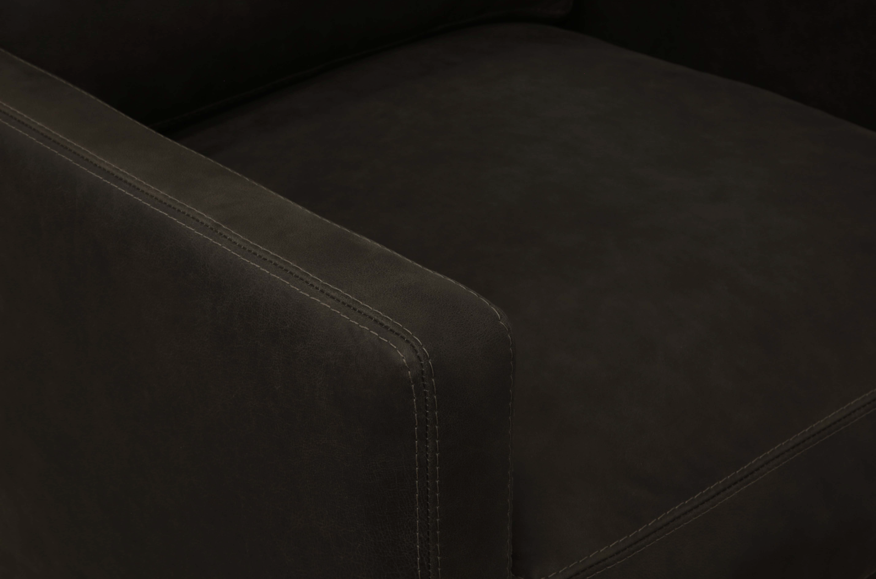 Clarksdale 32" Top Grain Leather Swivel Chair - Napa Iron