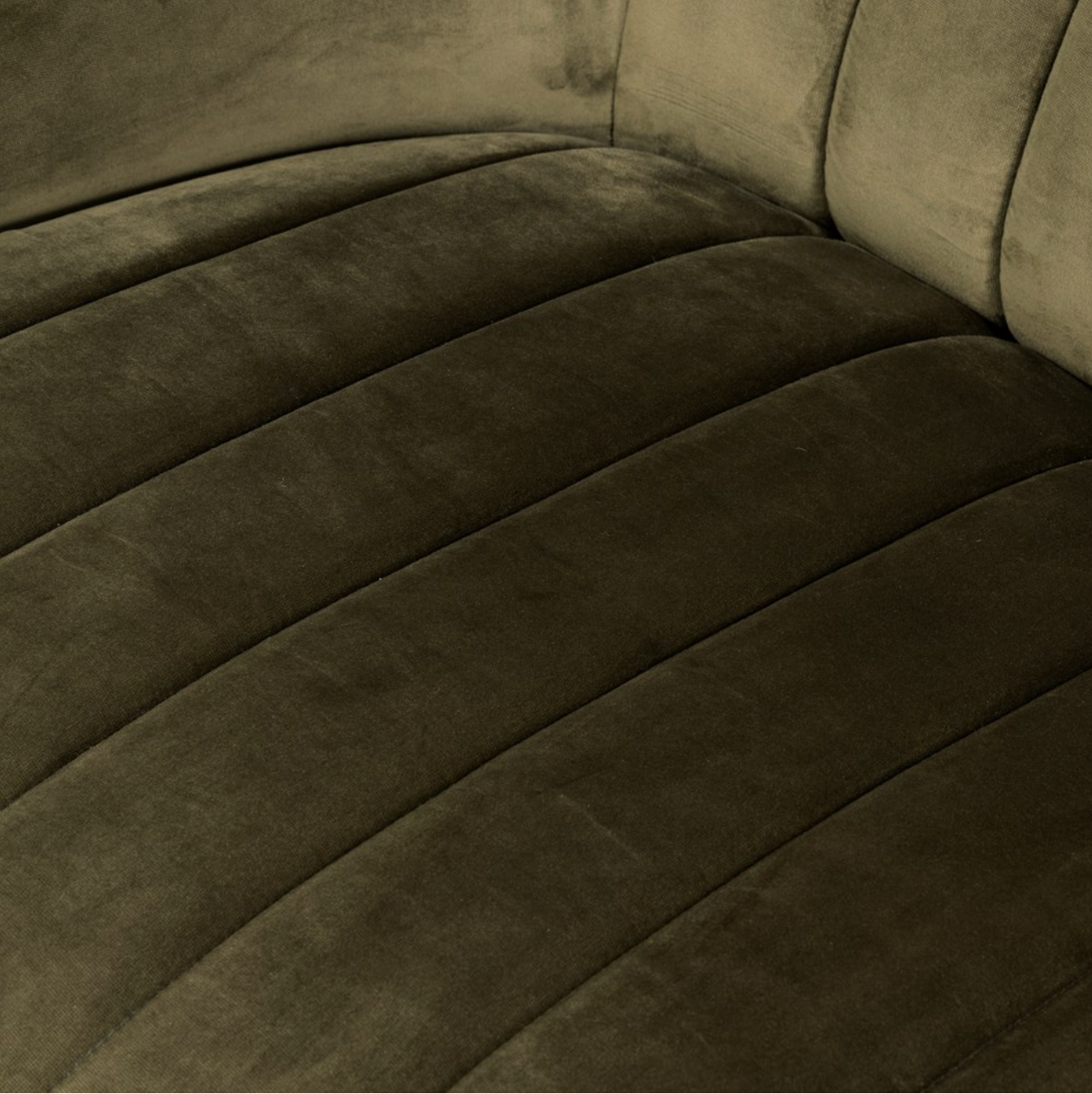 Clementine 35" Swivel Chair - Olive