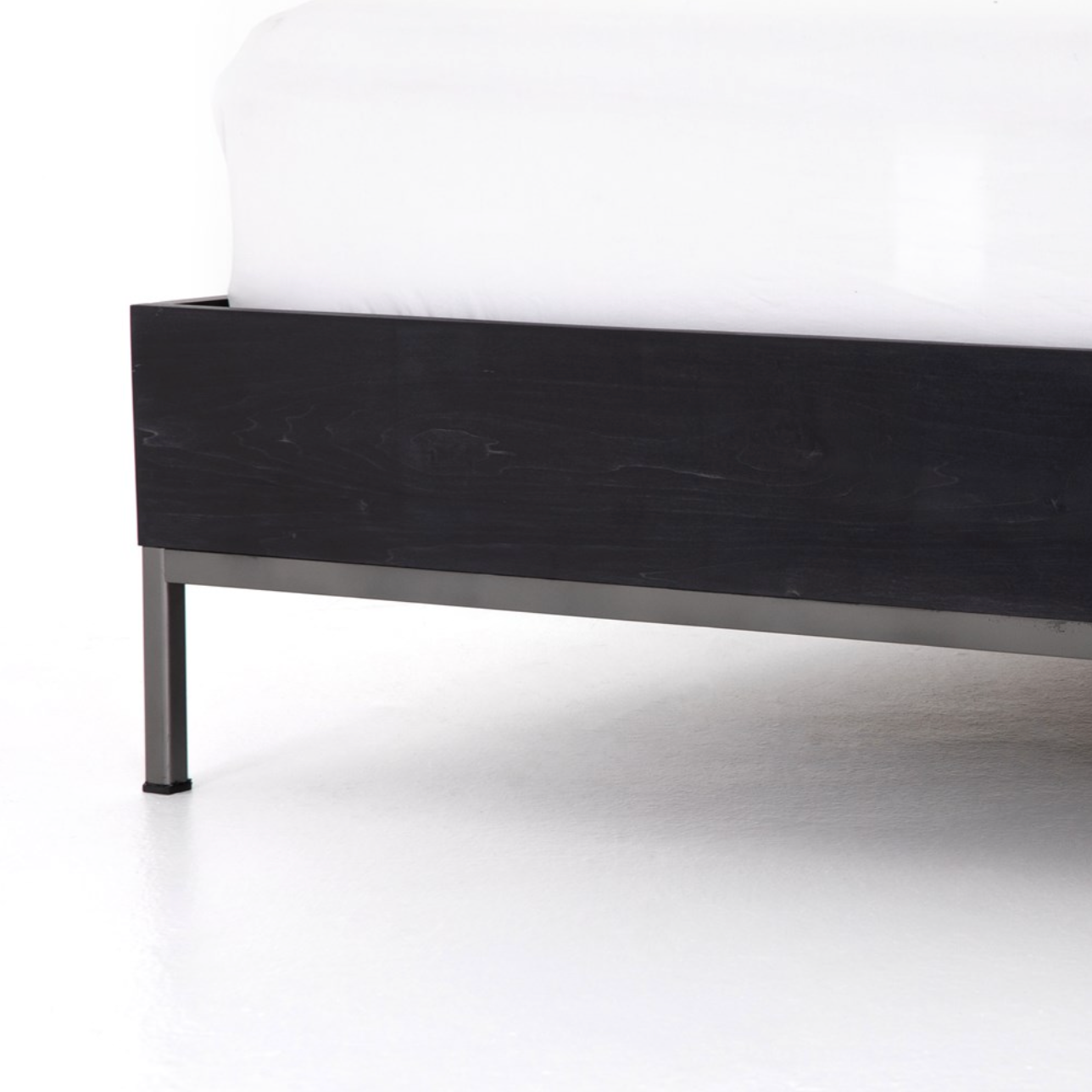 Naomi 78" King Bed - Black Wash Poplar