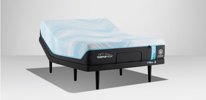 TEMPUR-PEDIC TEMPUR - LuxeBreeze 2.0 Medium Hybrid Mattress