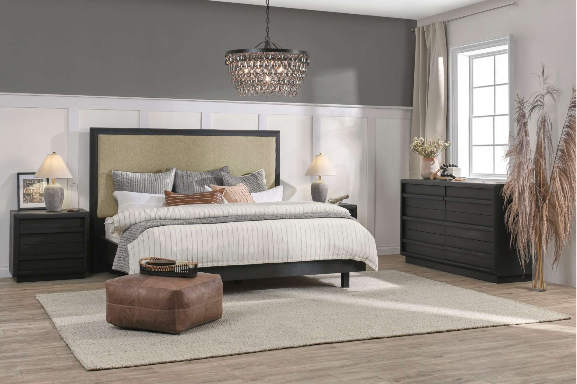 Harmonia 61" Queen Platform Bed - Black