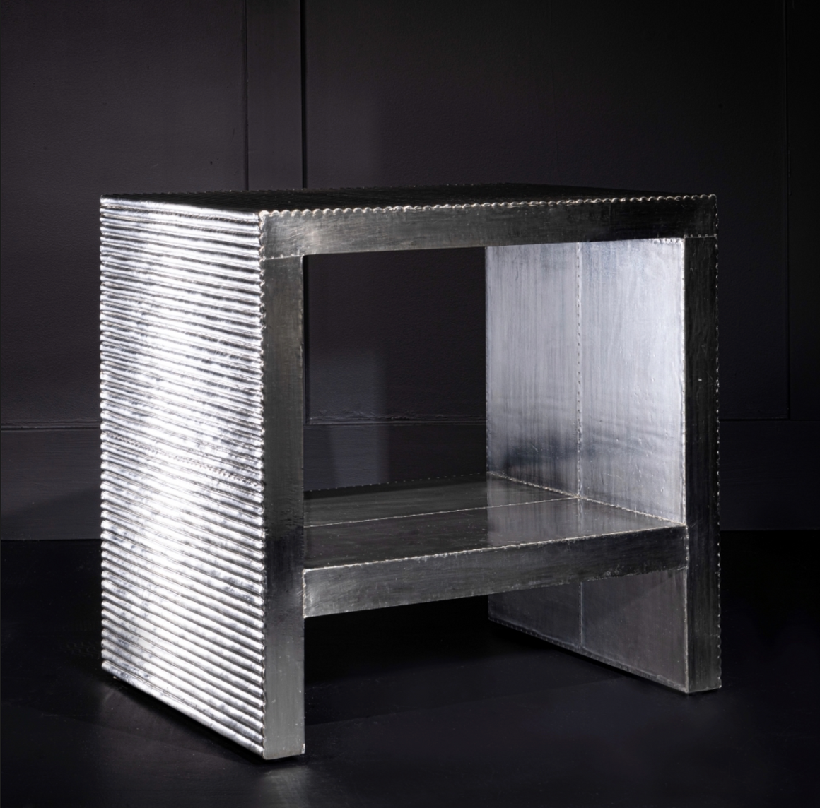 Demeter 18" End Table - Gilded Silver