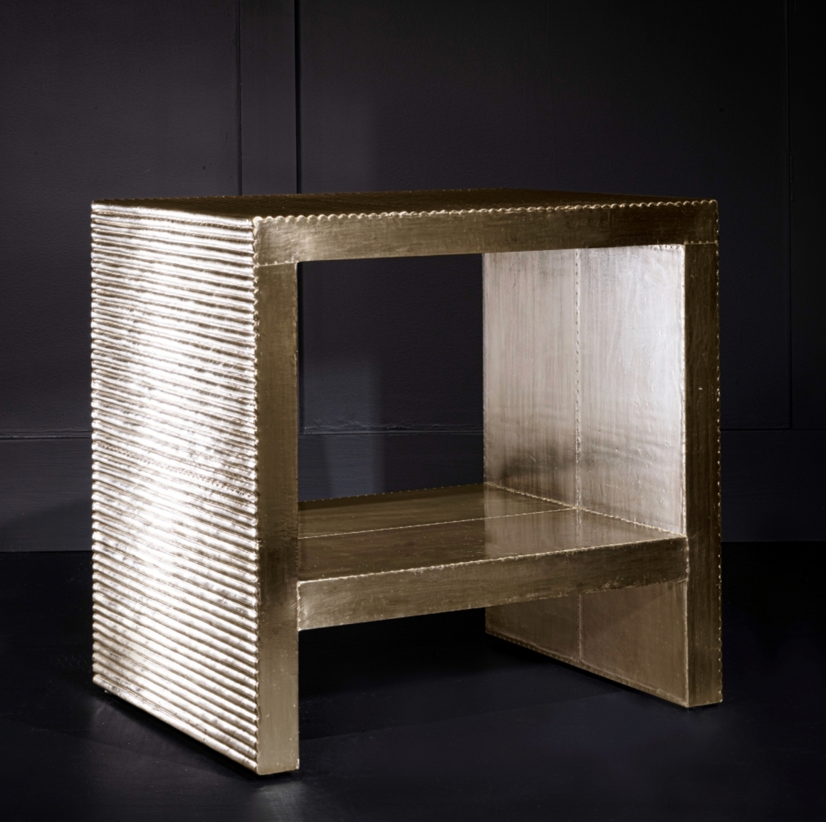 Demeter 18" End Table - Gilded Gold