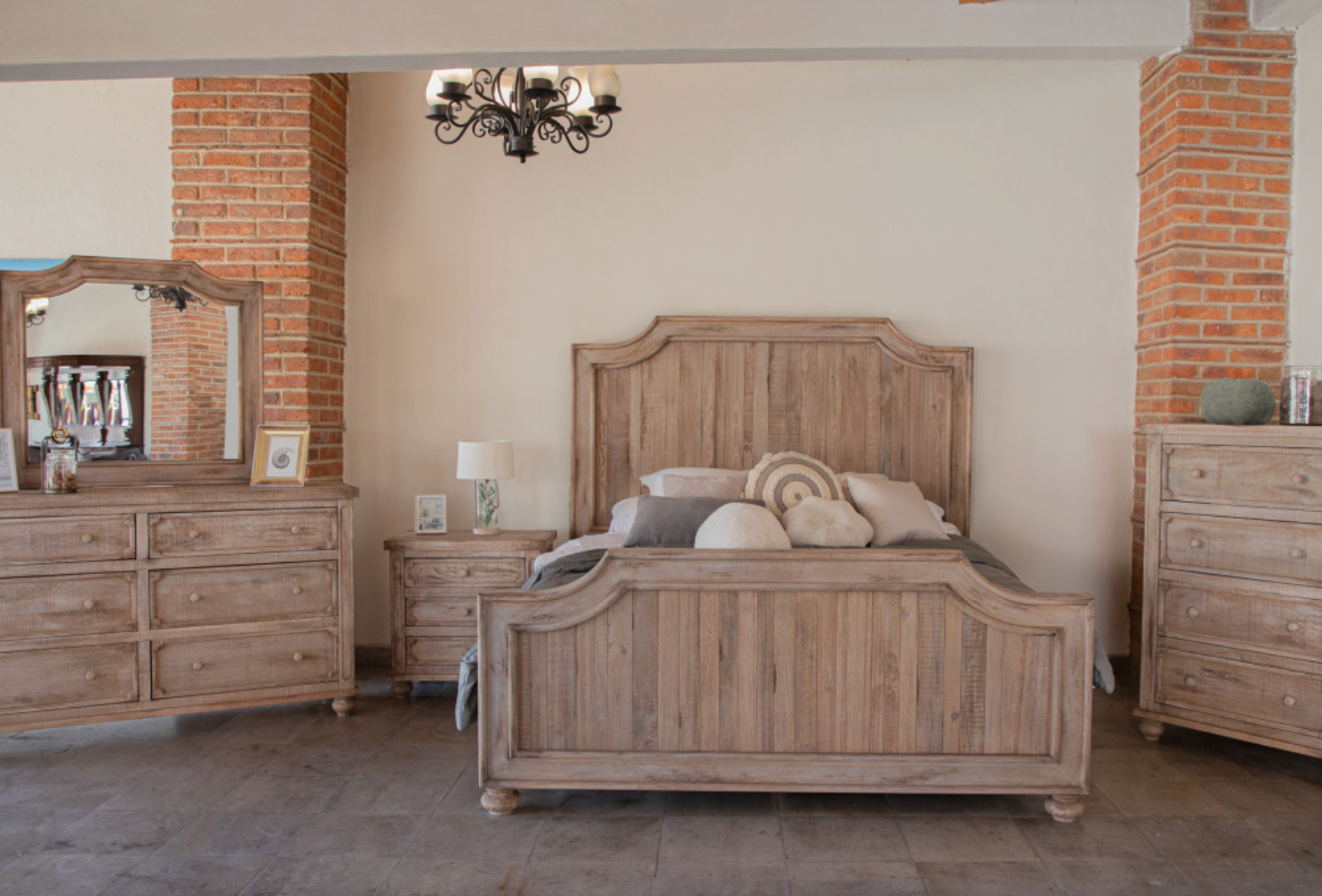 Antigua 67" Queen Bed - Distressed Beechwood