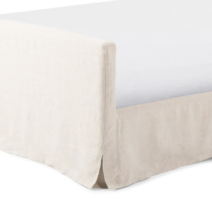 Darla 67" Slipcovered Queen Bed - Natural