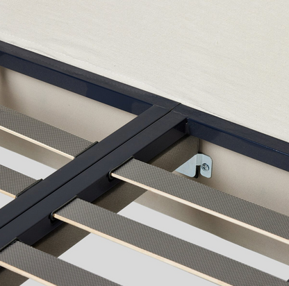 Claire 86" Slipcovered King Bed - Crisp Linen