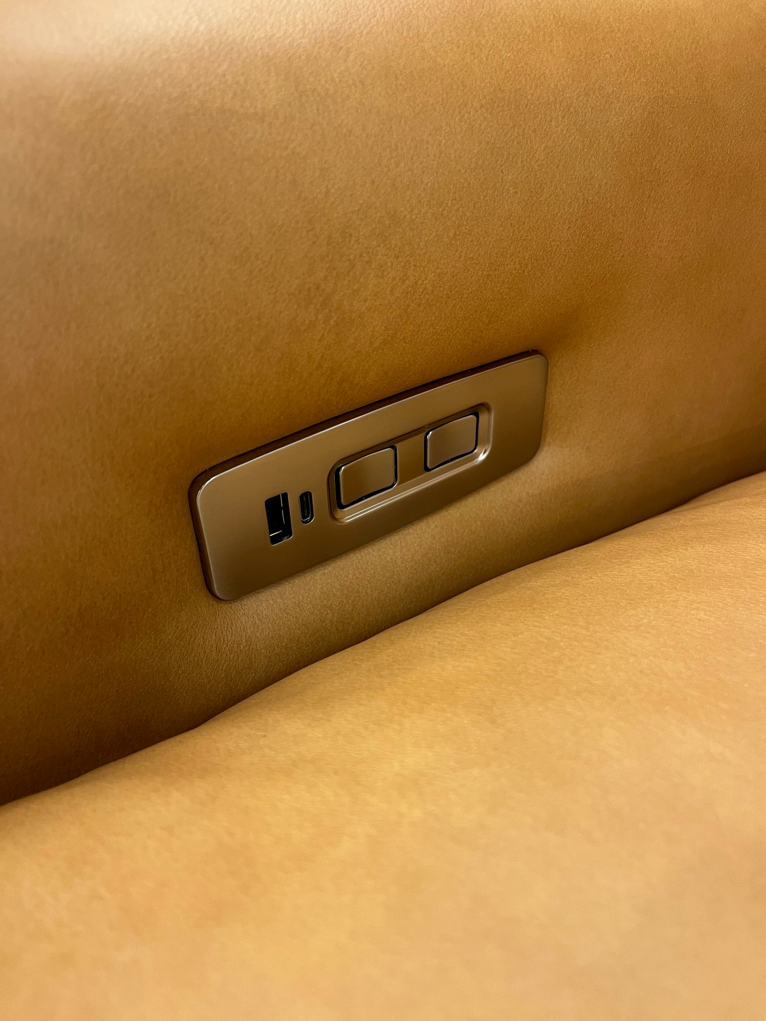 Cody 33" Power Motion Reclining Chair -  Napa Saddle