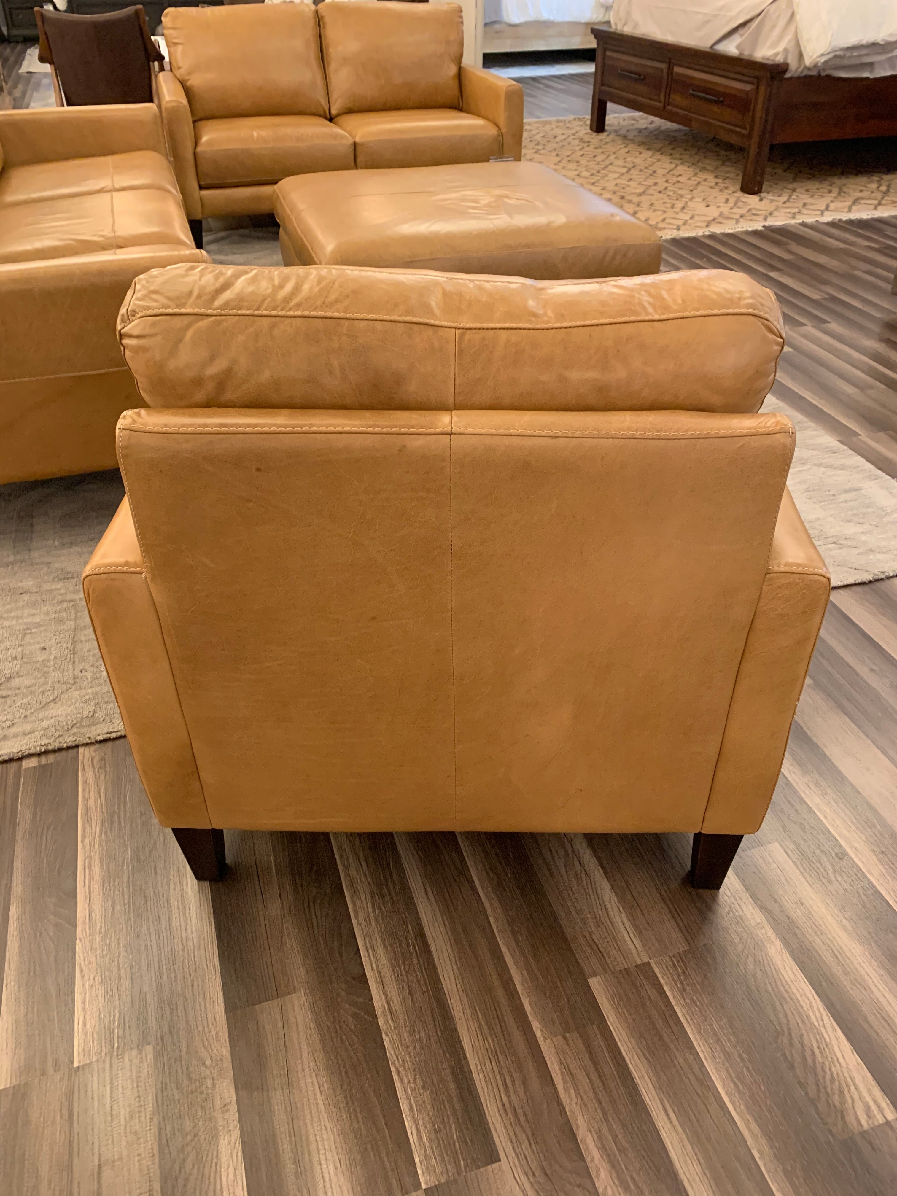 Arezzo 35" Italian Top Grain Leather Chair - Artisan Saddle