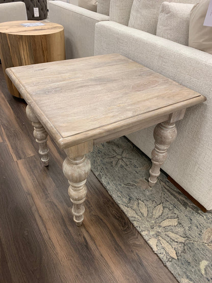 Salem 24" End Table - New White Wash