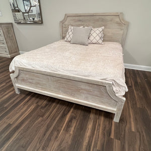 Sophia Queen Bed - Washed Blanca